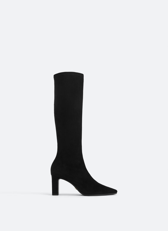 Suede knee-high stretch boots 