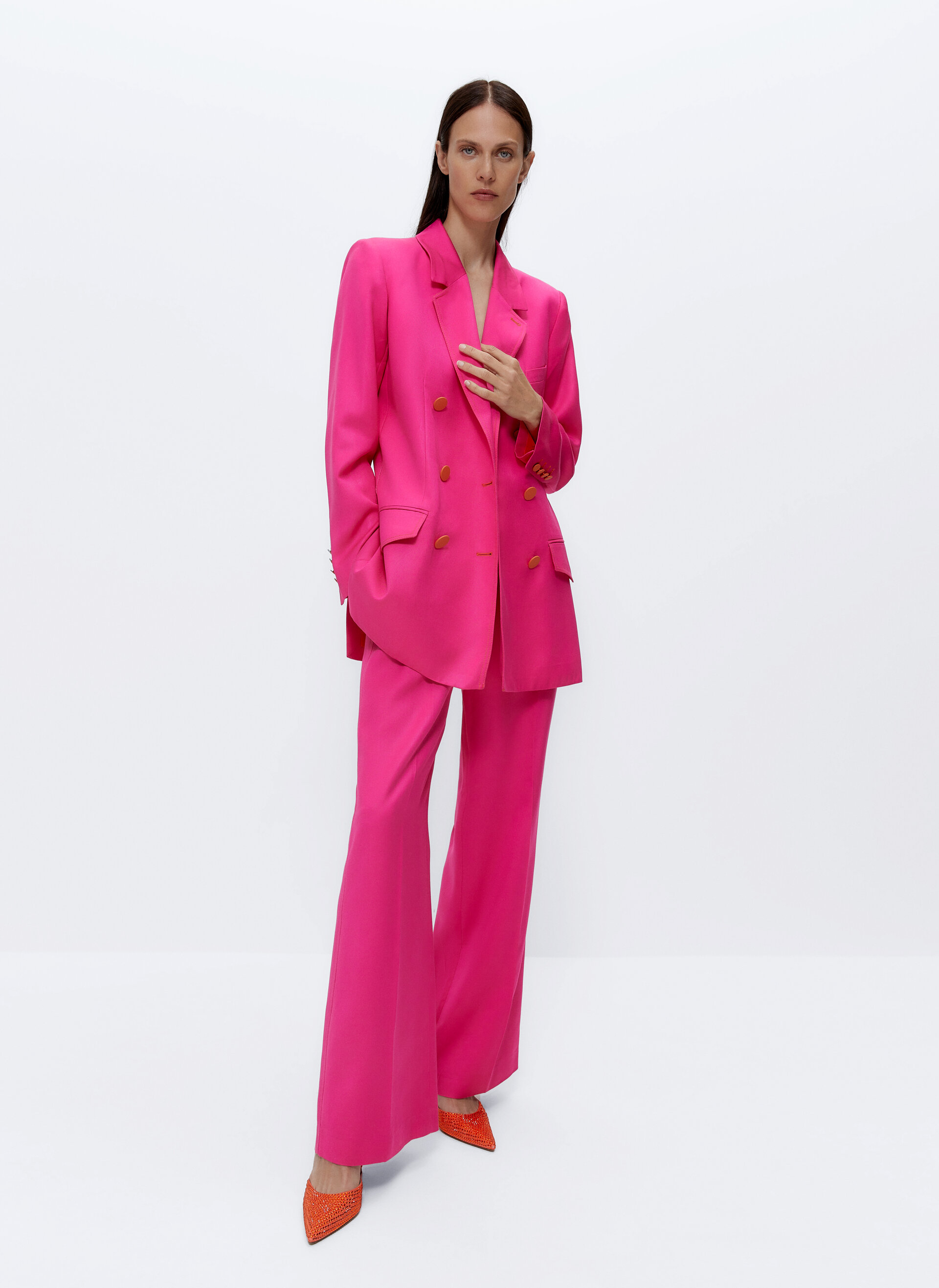 Uterque LONG FUCHSIA double breasted BLAZER with pink buttons and flap side pockets. 